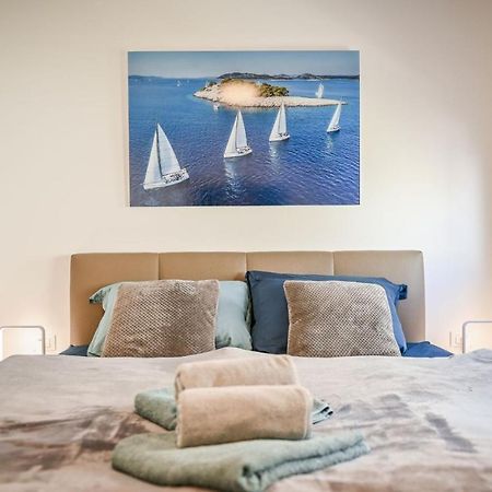Two Bedroom Apartment Blue Sea มาลินสกา ภายนอก รูปภาพ