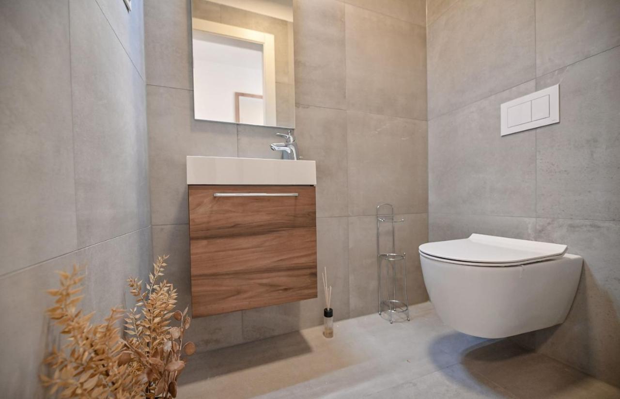 Two Bedroom Apartment Blue Sea มาลินสกา ภายนอก รูปภาพ